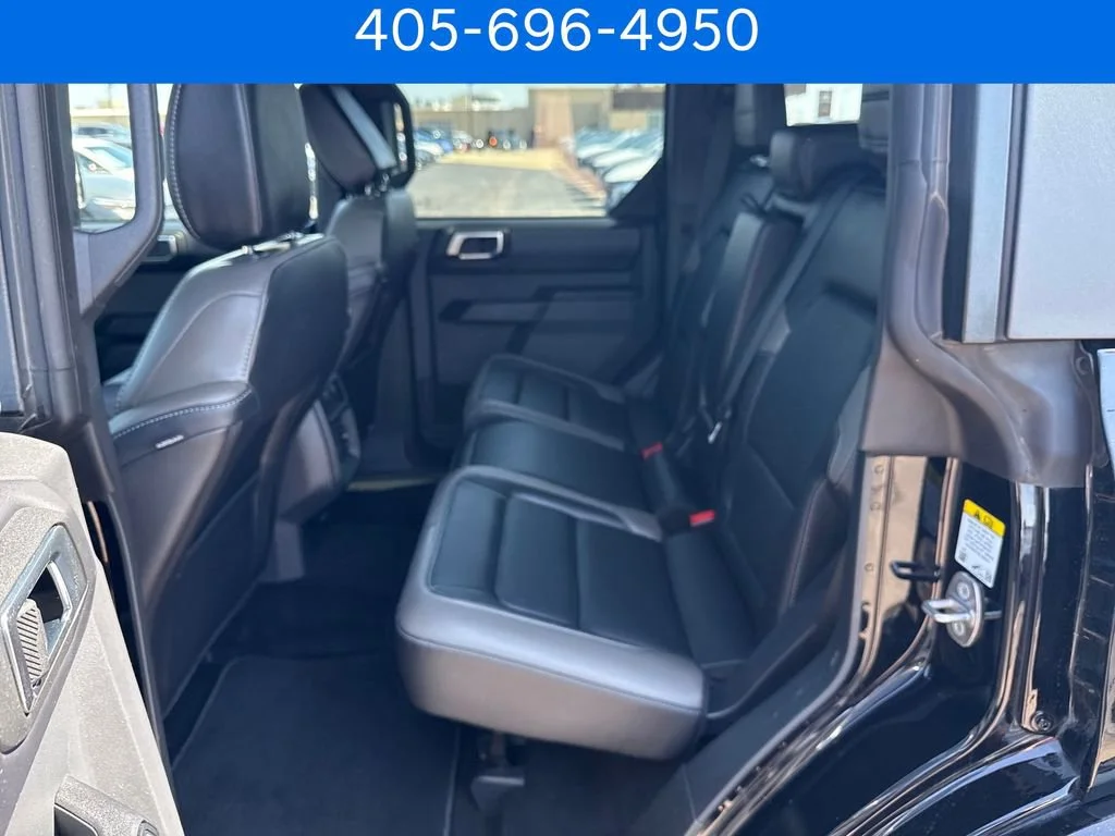 Pre-Owned 2025 Ford Bronco Outer Banks