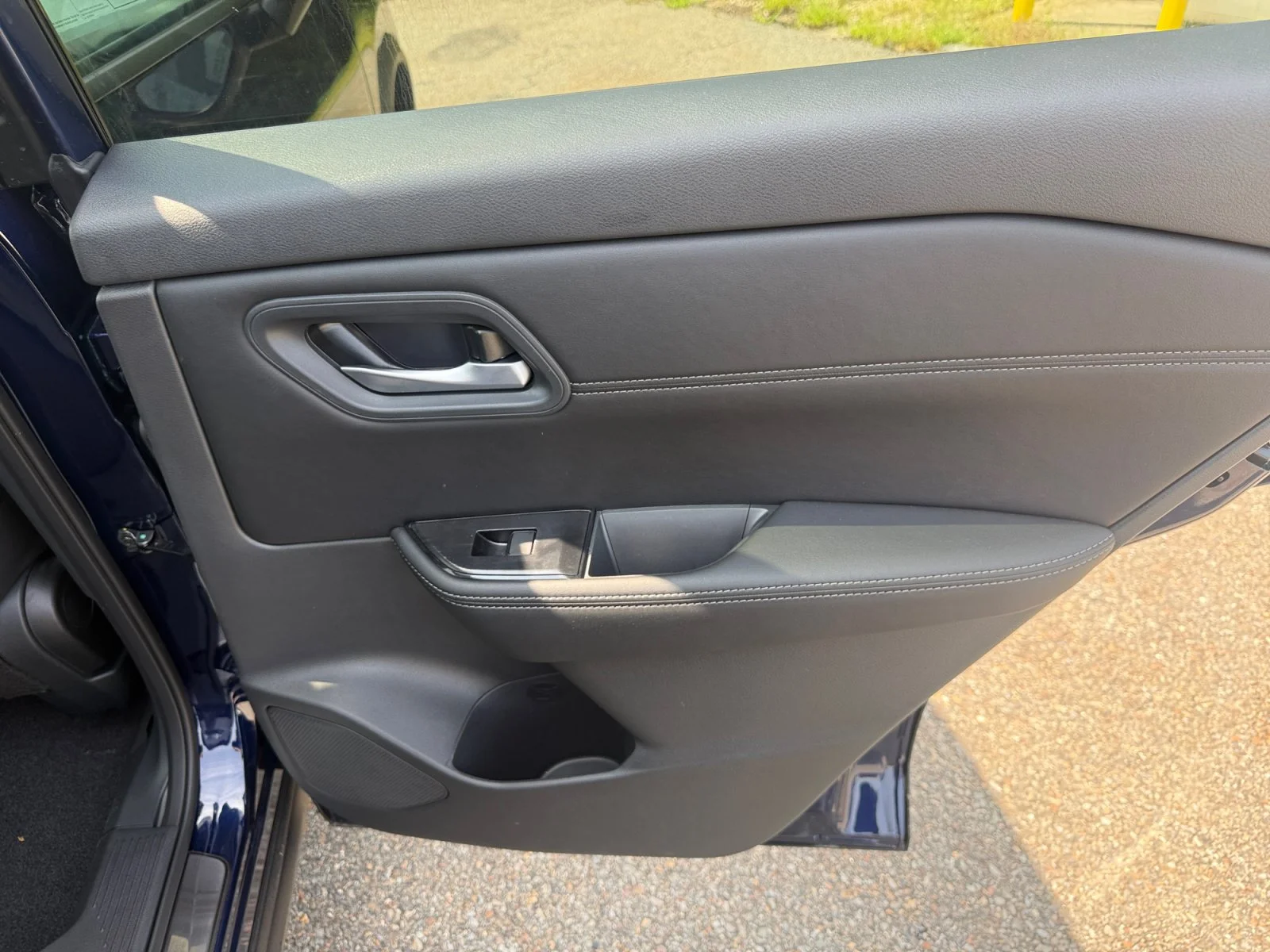 New 2026 Deep Ocean Blue Pearl Nissan Dark Armor image 37