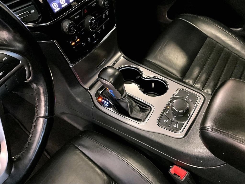 Used 2020 White Jeep Limited X image 21