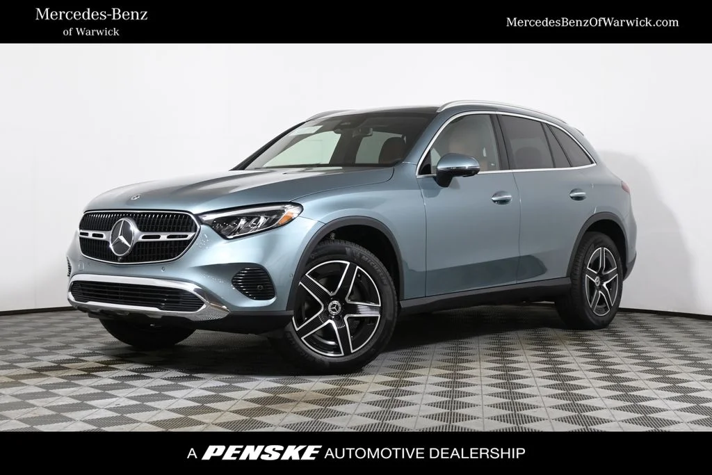 New 2026 Silver Mercedes-Benz GLC 300 image 1