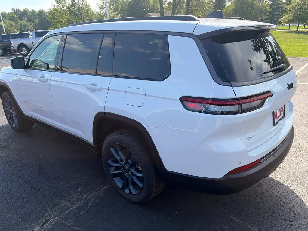 New 2026 White/off-white Jeep  image 5