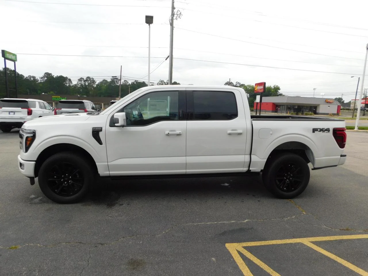 New 2026 Star White Metallic Tri-Coat Ford Platinum® image 5