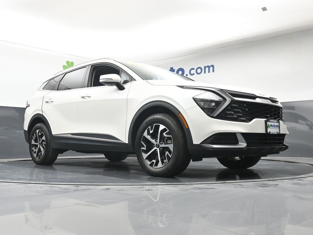 Used 2023 White Kia EX image 25