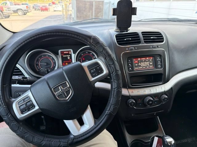 Used 2017 Gray Dodge SE image 17