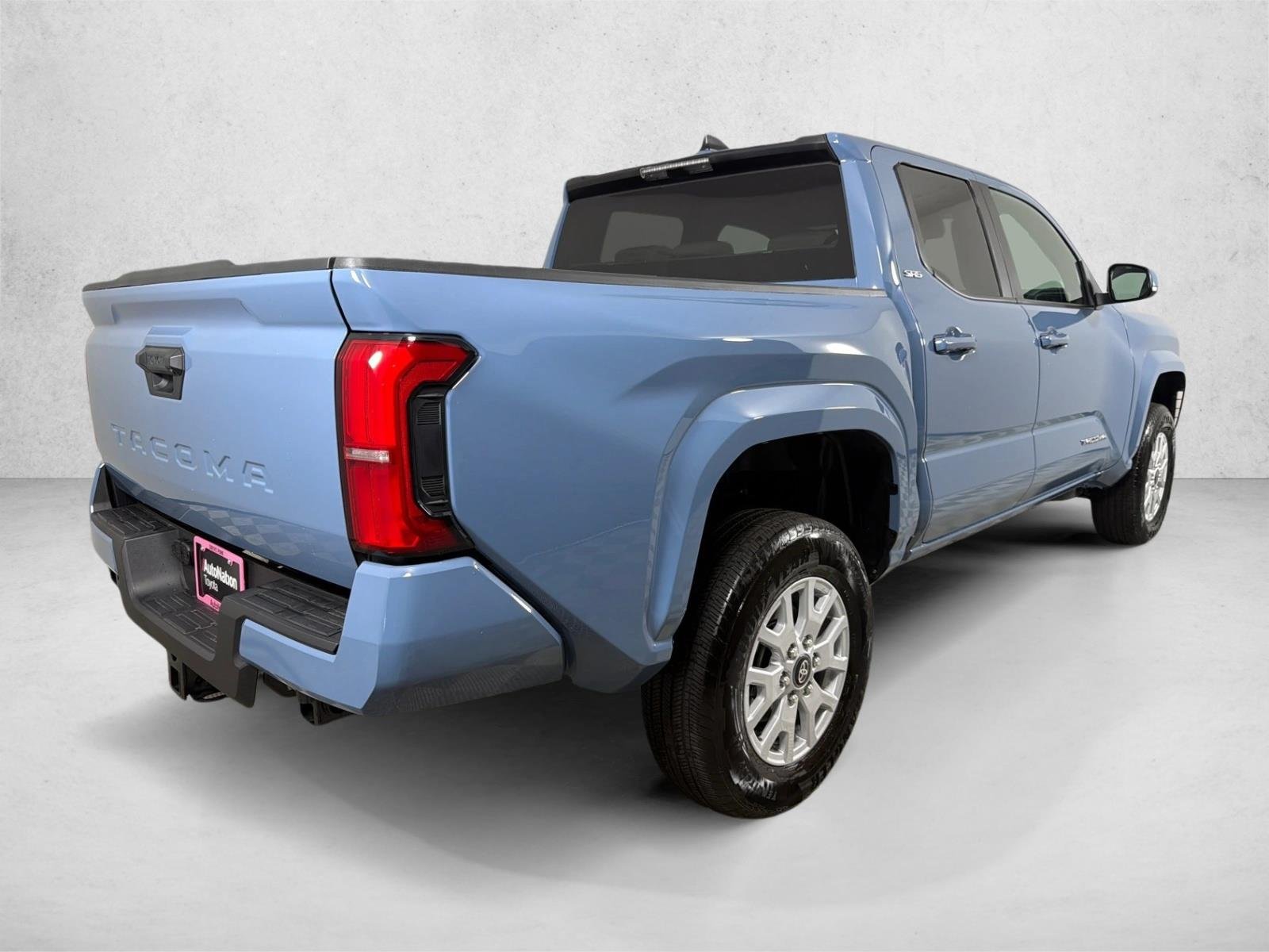 Used 2026  Toyota SR5 image 3