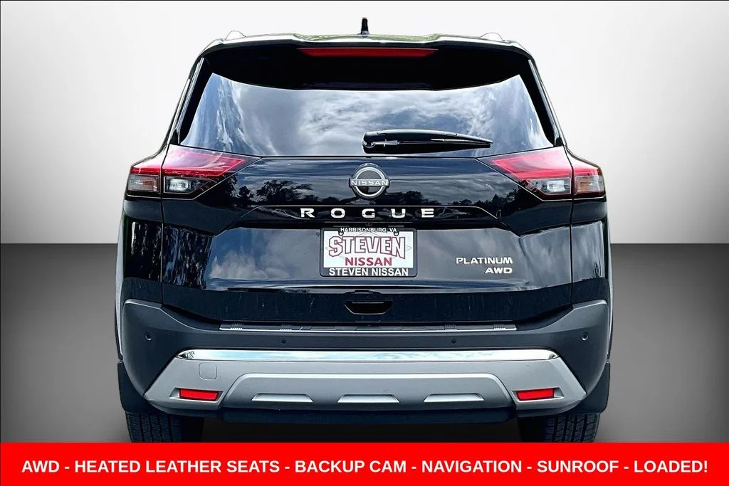 Used 2023 Black Nissan Platinum image 5