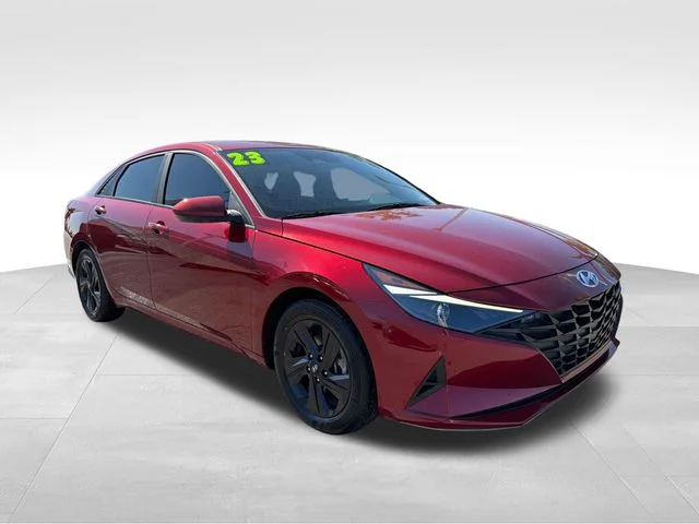 2023 Hyundai Elantra 1.6 HEV Blue's photo