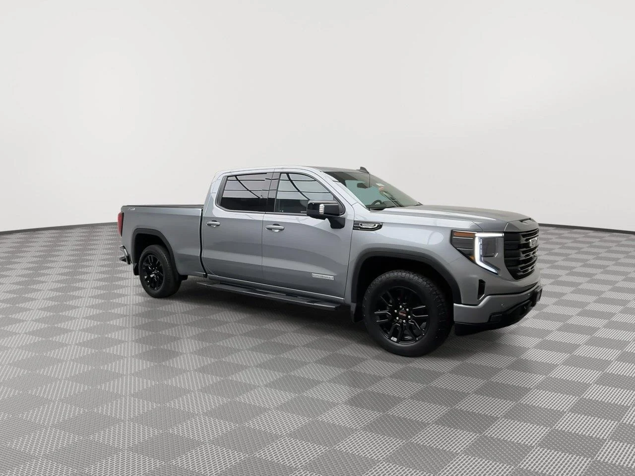 Used 2025 Sterling Metallic GMC Elevation image 47