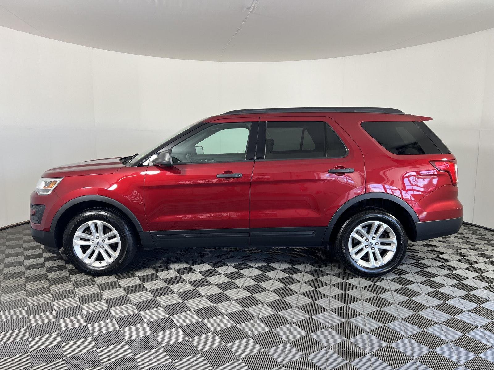 Used 2017 Ruby Red Metallic Ford  image 29
