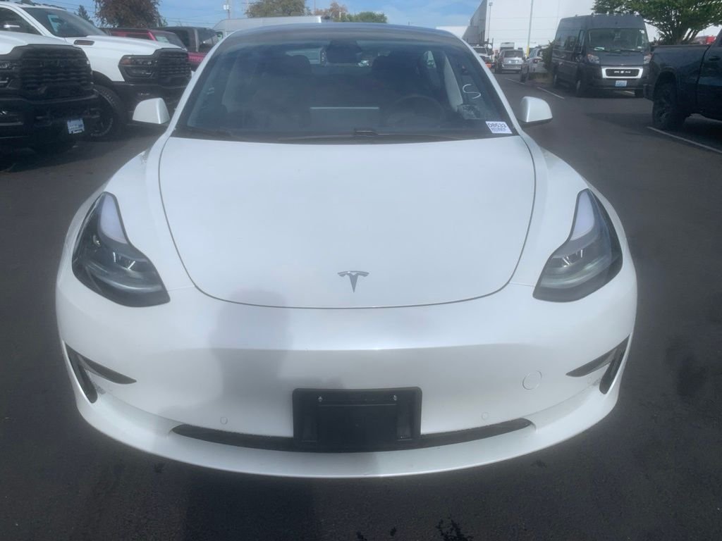 Used 2021 White Tesla Standard Range Plus image 6