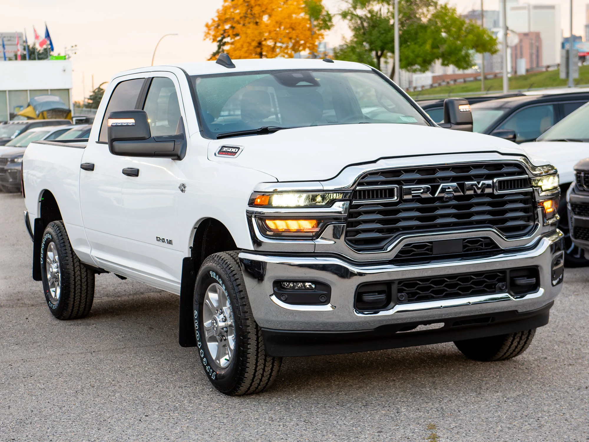 New 2027 White RAM Big Horn* Crew Cab 4x4, Level 1 Equip Group, Remote Start, 6.4L HEMI V8 image 11