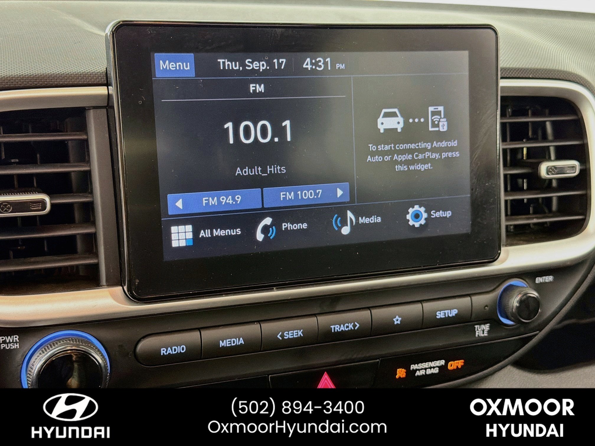 2025 Hyundai Venue SEL - Photo 14