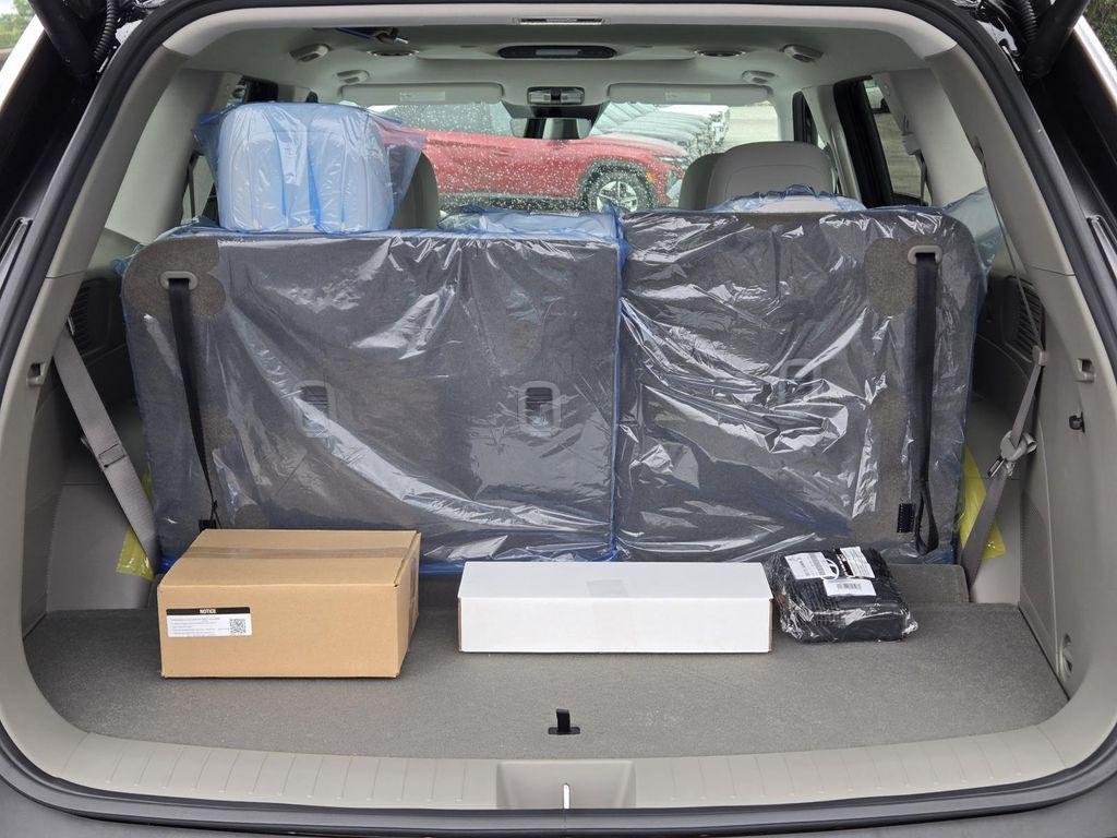 New 2026 Black Hyundai Blue SEL Premium 7P image 8