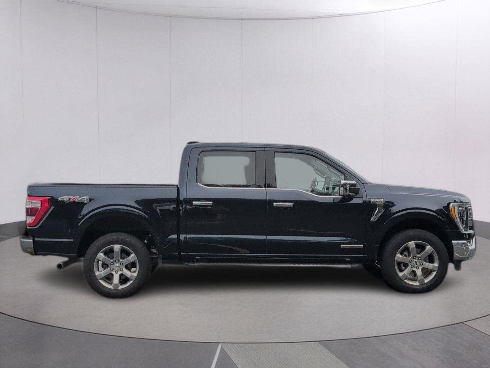 Used 2023 Antimatter Blue Ford LARIAT image 9