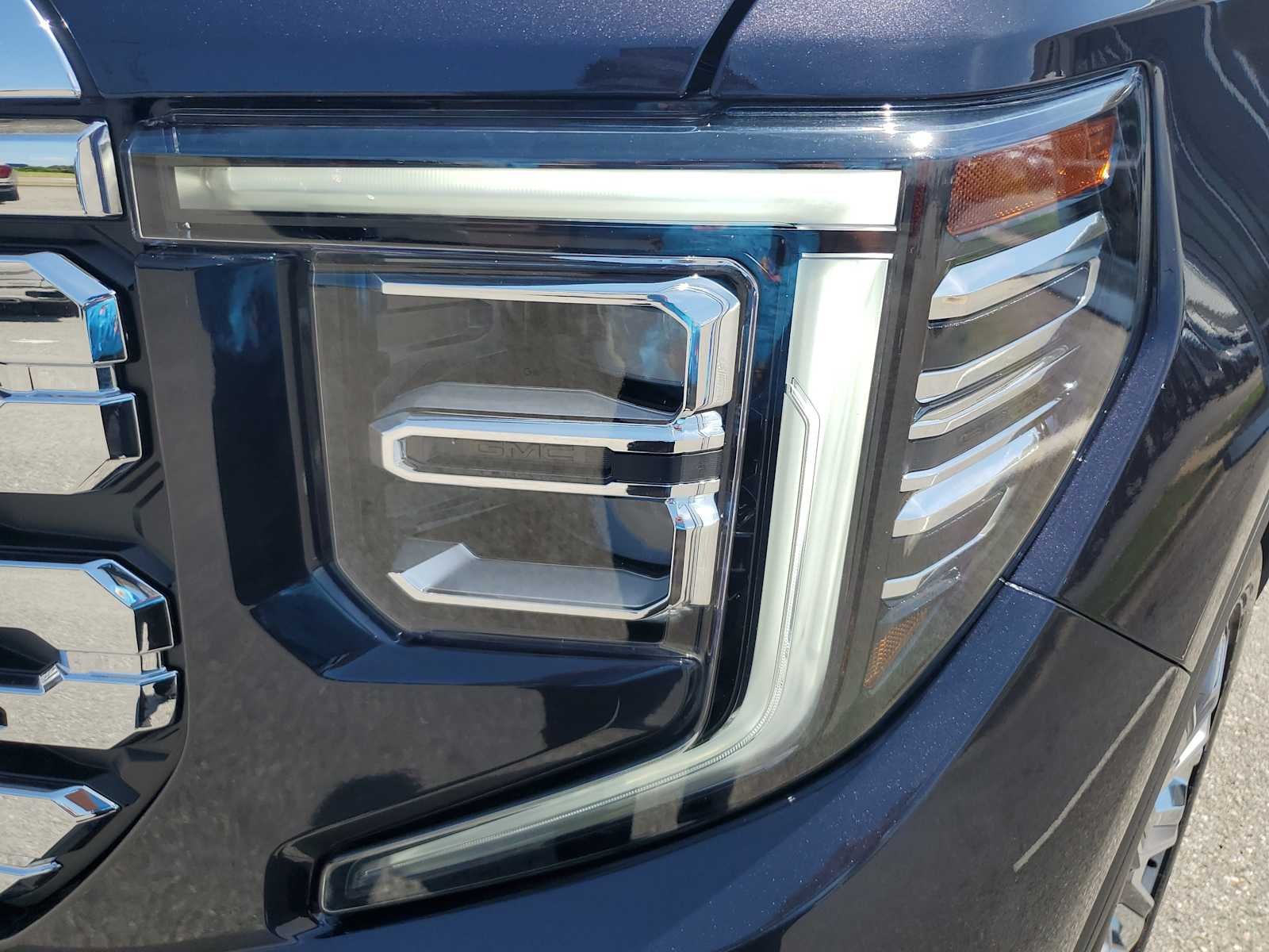 Used 2025 Titanium Rush Metallic GMC Denali image 13