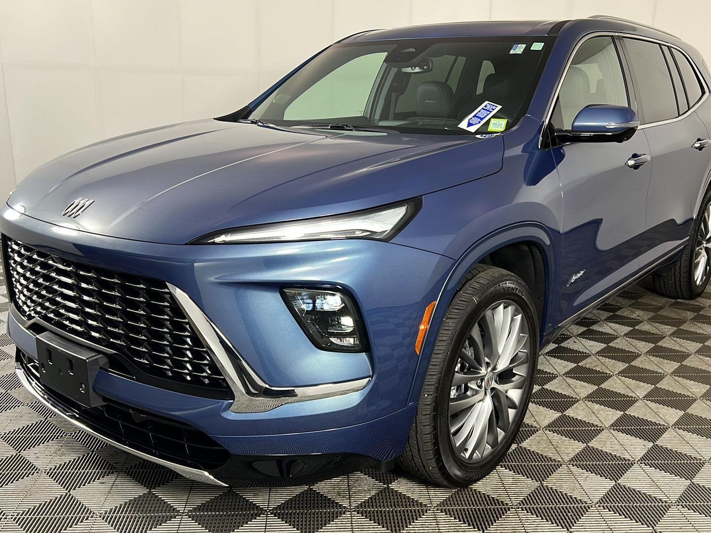 Used 2025 Ocean Blue Metallic Buick Avenir image 23