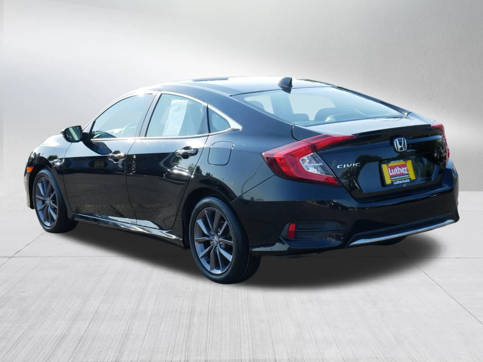 Used 2020 Crystal Black Pearl Honda EX-L image 5
