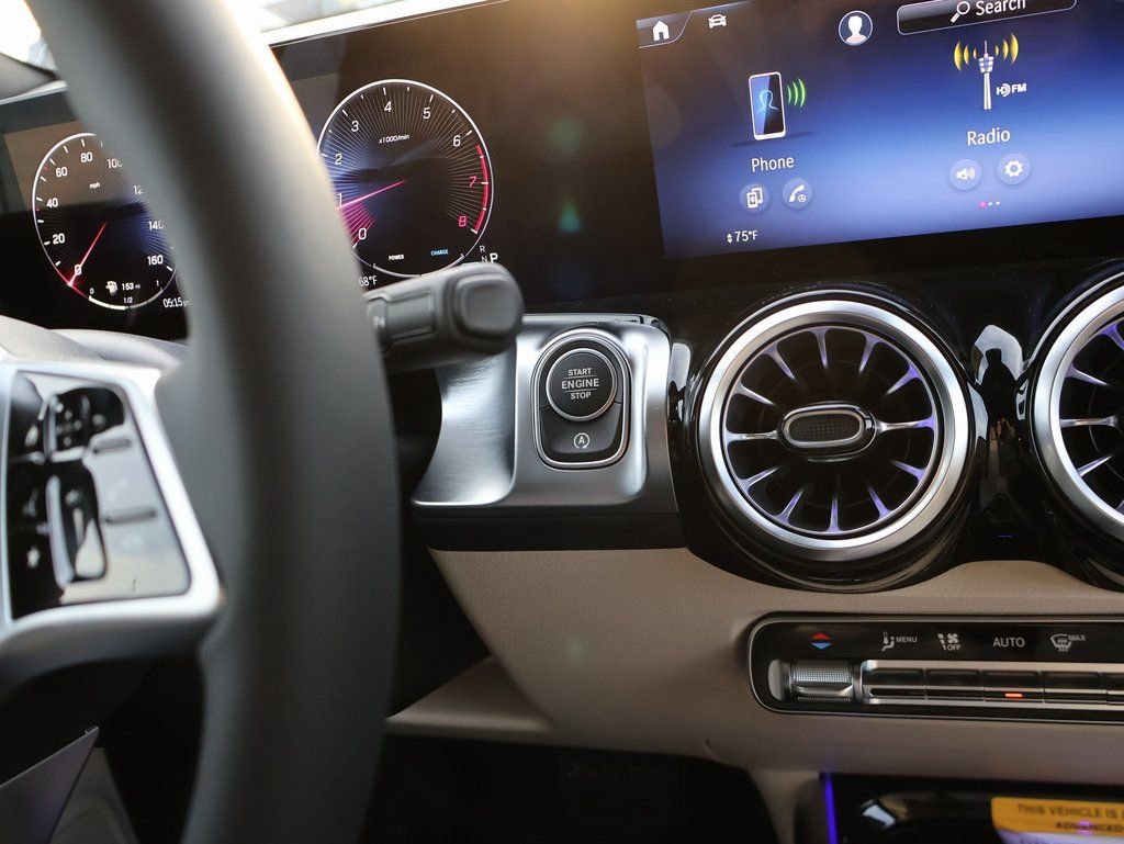 New 2026 Night Black Mercedes-Benz GLB 250 image 29