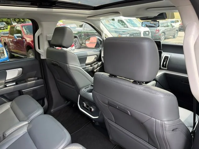Used 2026 Black Metallic Ford Active image 40
