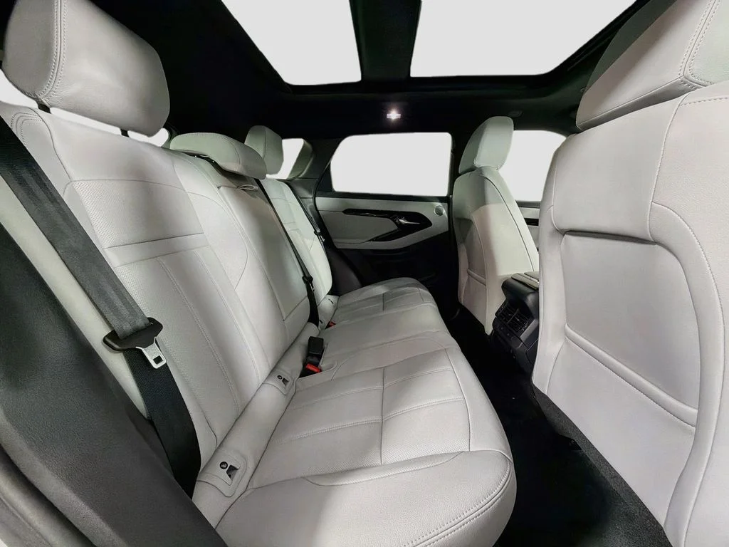 New 2026 Fuji White Land Rover S image 34
