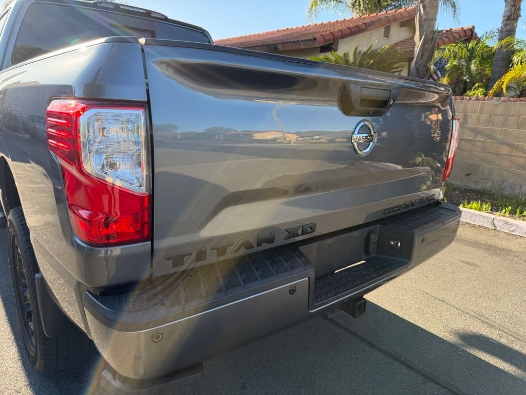 Used 2018 Gray Nissan SV image 11