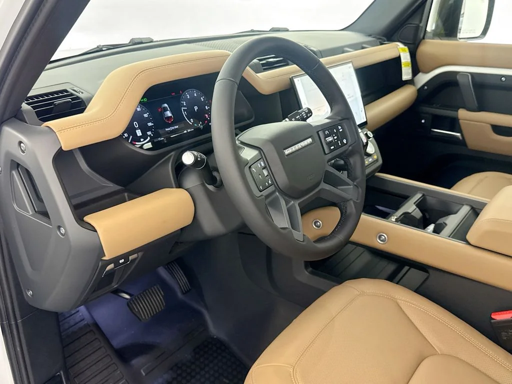New 2026 Fuji White Land Rover S image 10