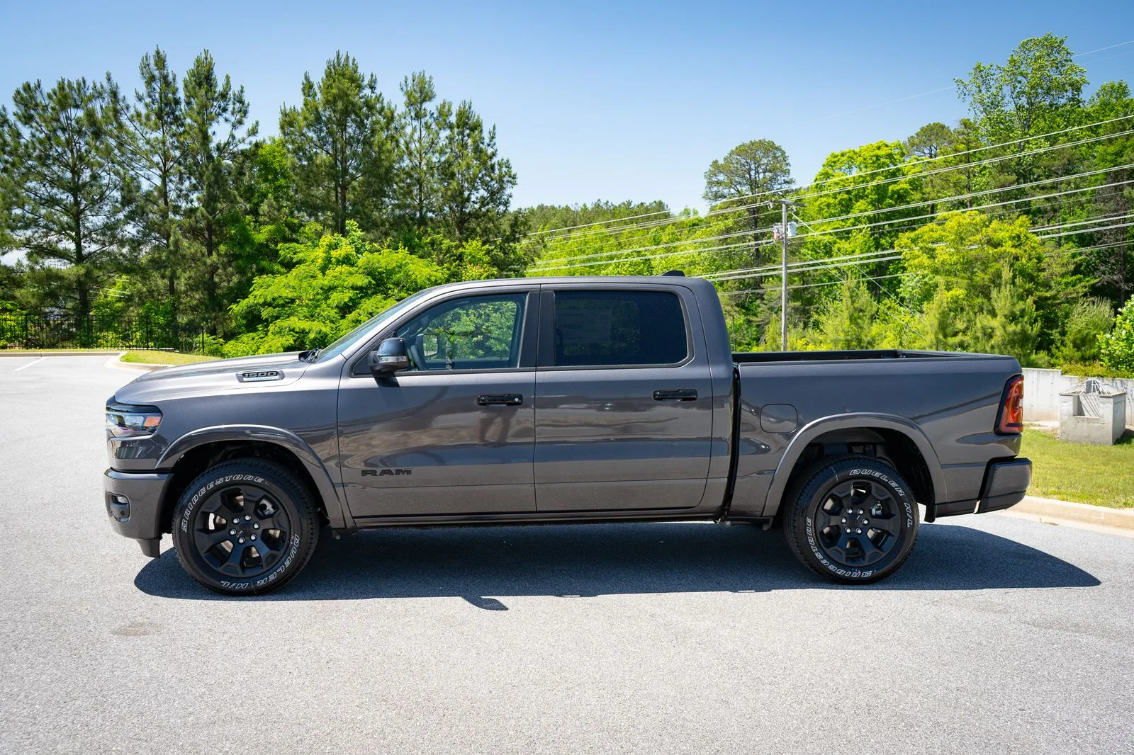 New 2026 Granite Crystal Metallic Clearcoat RAM Big Horn/Lone Star image 5