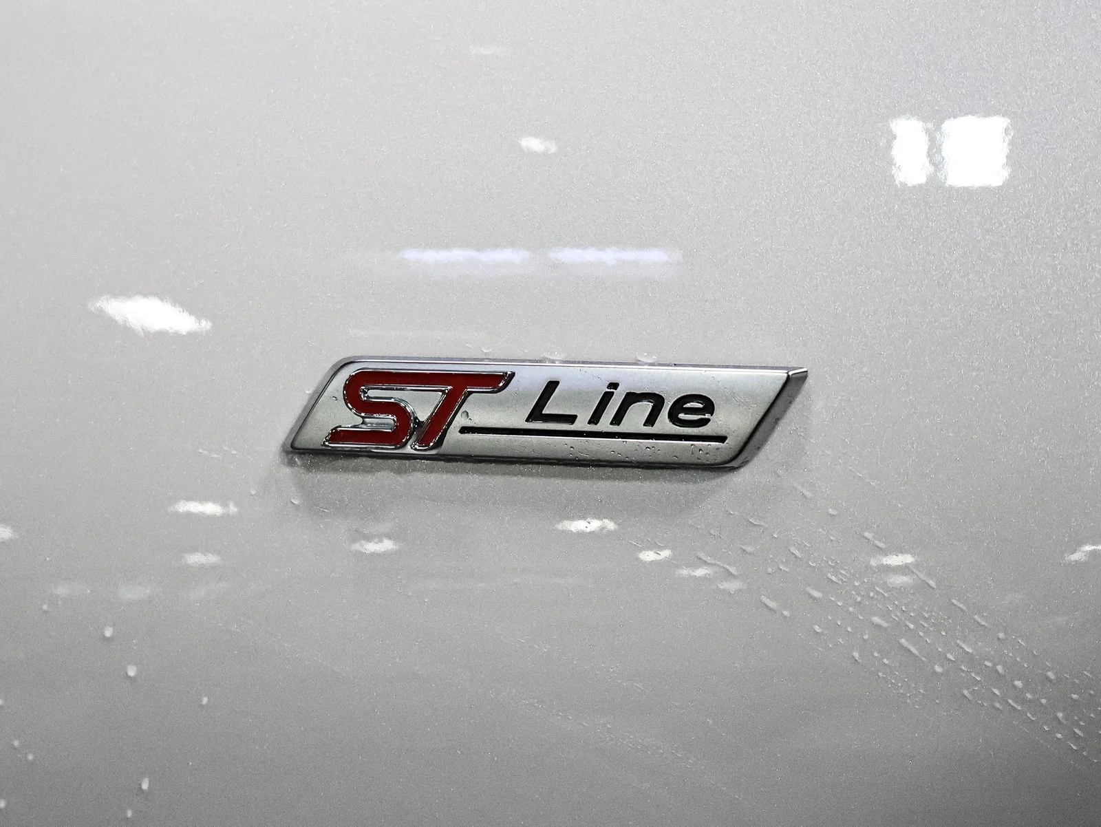 2026 Ford Escape ST-Line - Photo 18