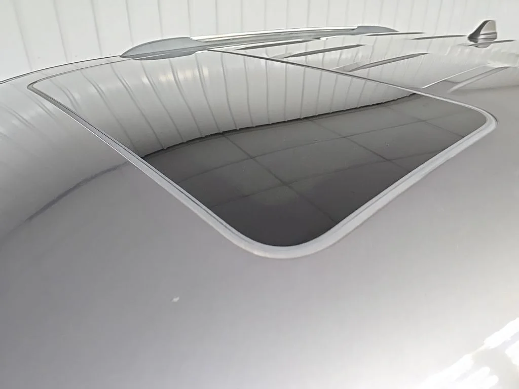 Used 2020 Gray Jeep Limited image 11