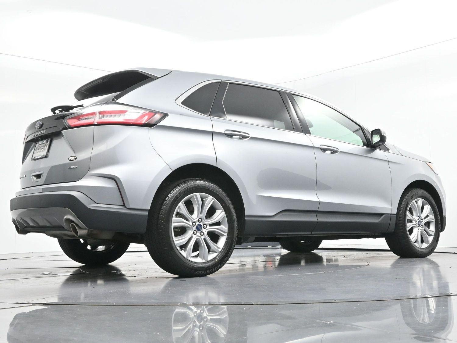 Used 2022 Iconic Silver Ford Titanium image 56
