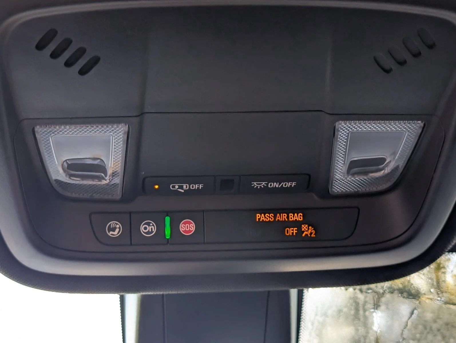 Used 2022 SUMMIT WHITE Chevrolet LS image 20