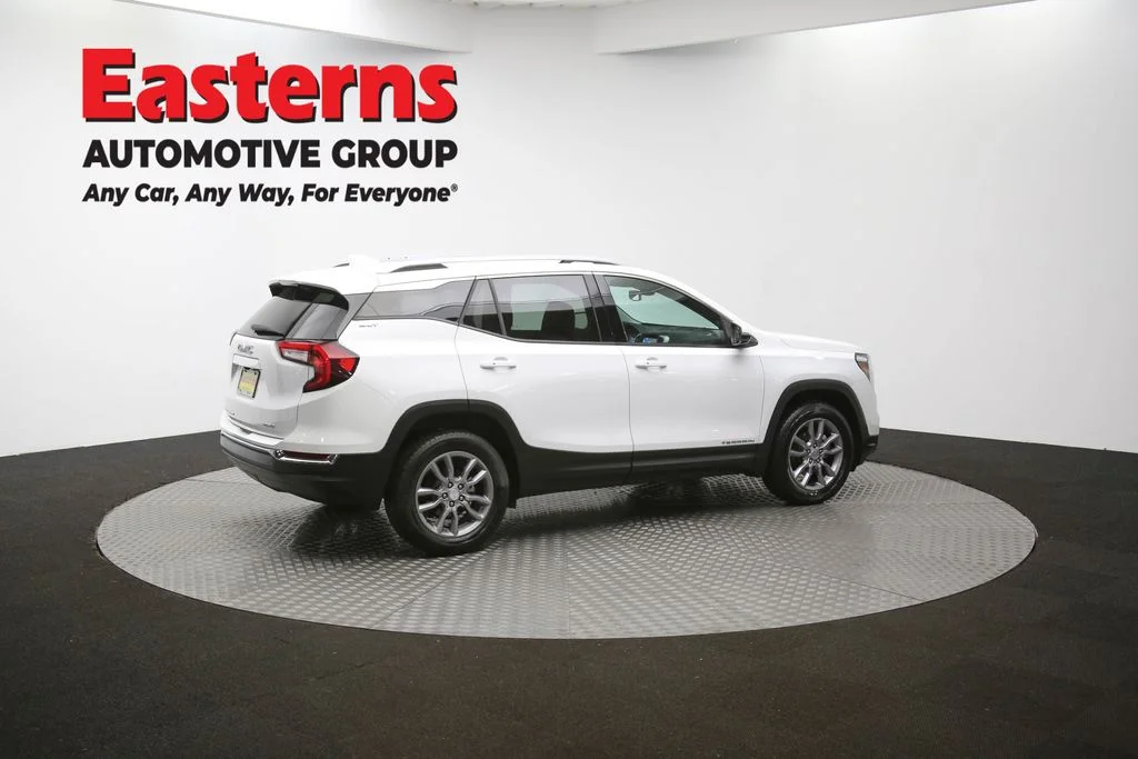 Used 2024 White GMC SLT image 42