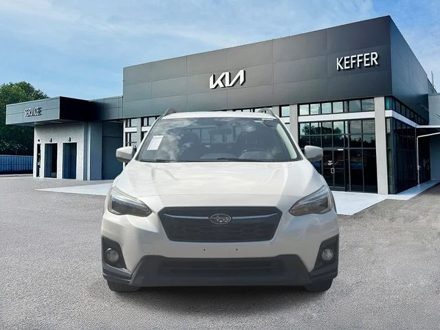 Used 2018 White Subaru 2.0i Limited image 3