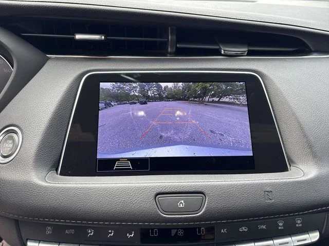 Used 2020 Silver Cadillac Premium Luxury image 17