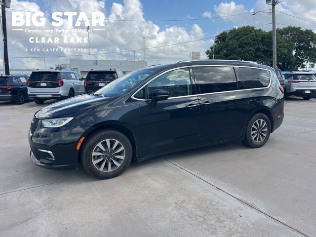 2021 Chrysler Pacifica Touring L's photo