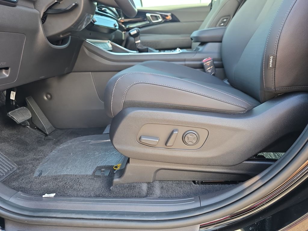 New 2026 Aurora Black Pearl Kia SX Prestige image 13