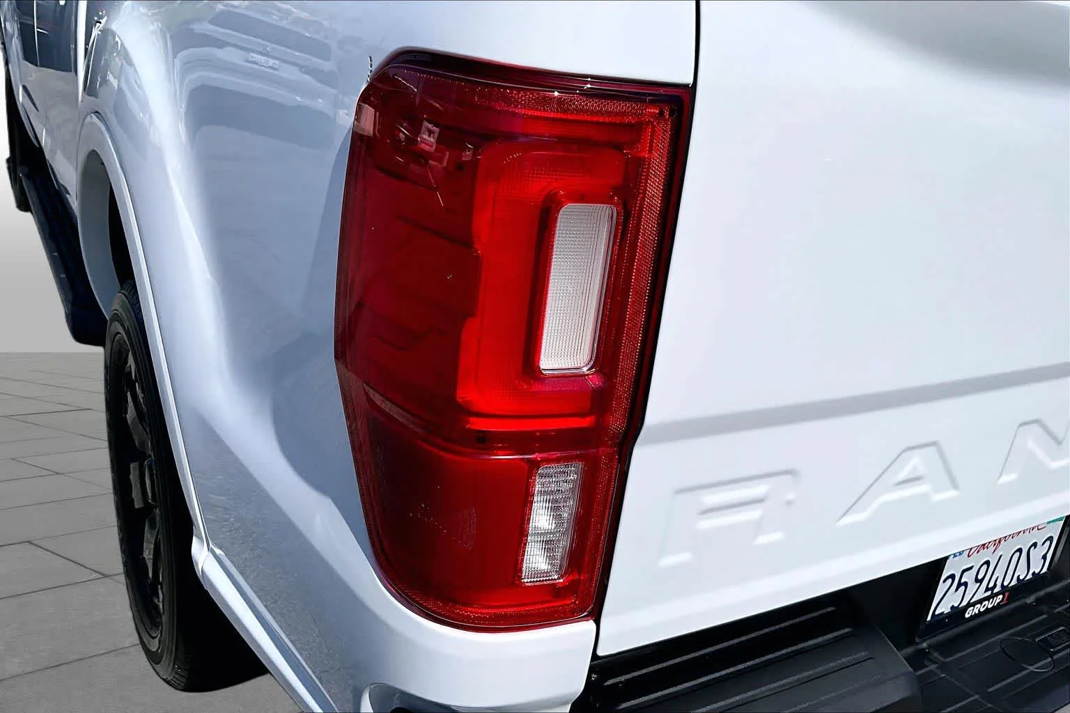 Used 2023 Oxford White Ford XLT image 27
