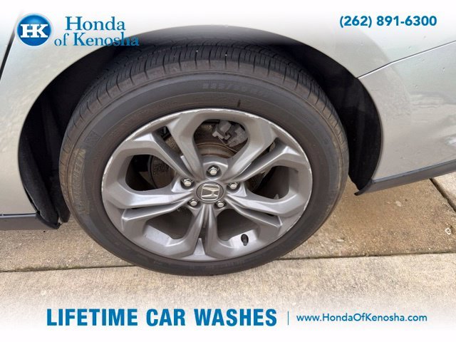 Used 2024 Solar Silver Metallic Honda EX image 3