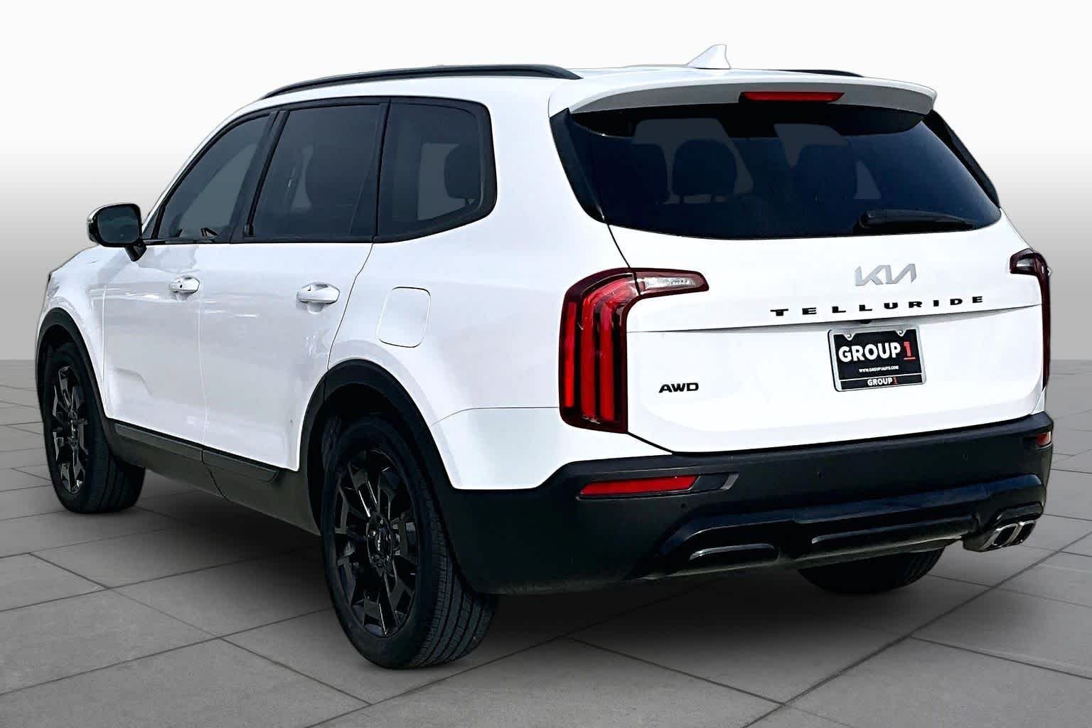 Used 2022 Glacial White Pearl Kia SX image 11