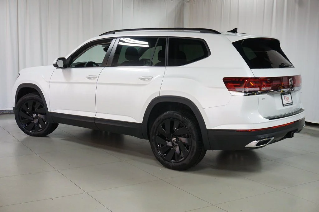 2026 Volkswagen Atlas SE w/Tech - Photo 8