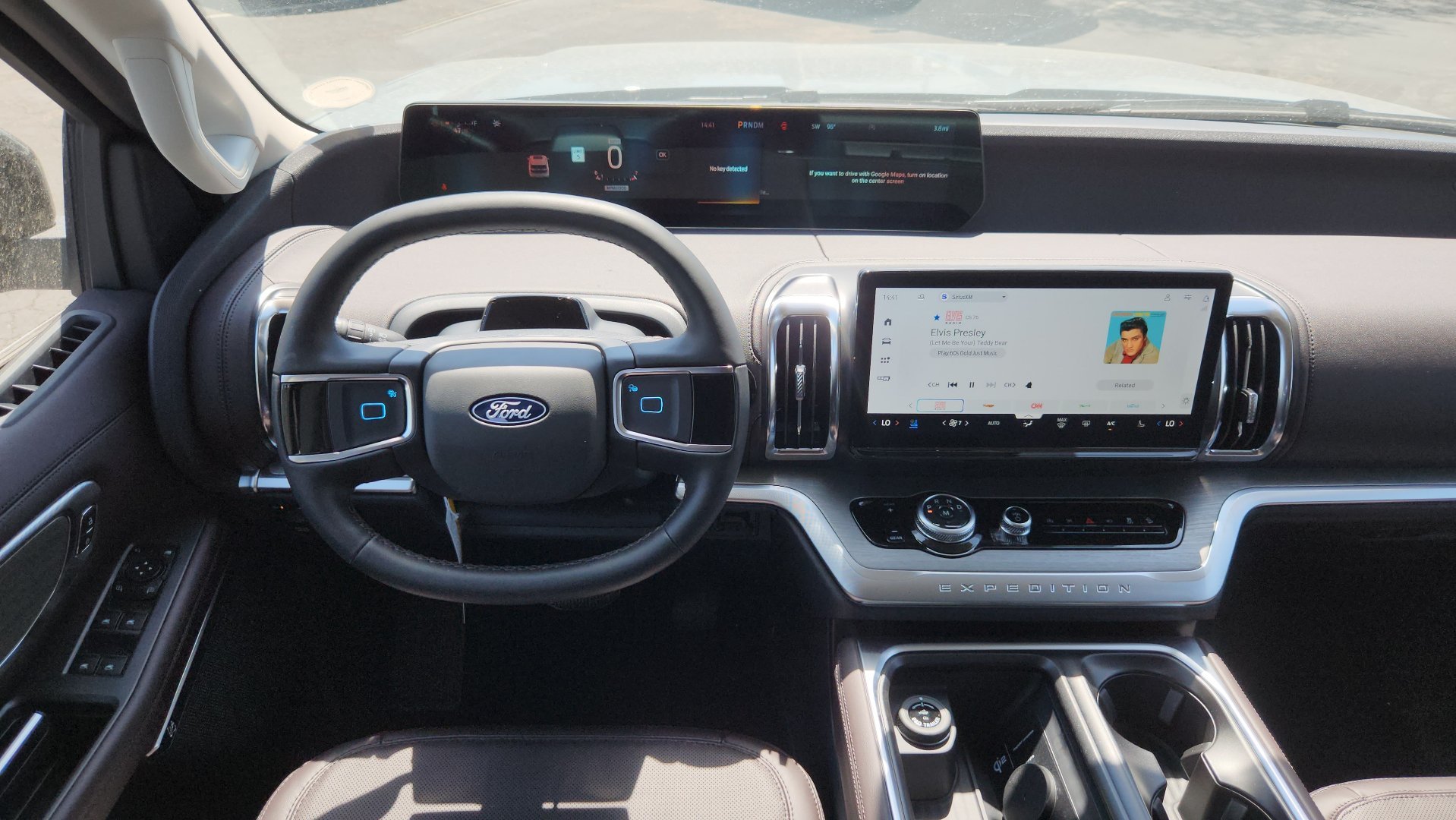 New 2027 Glacier Gray Metallic Tri-Coat Ford Platinum image 14