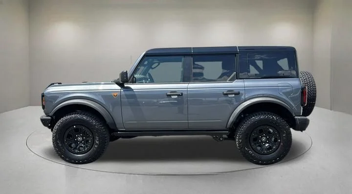 New 2026 Carbonized Gray Metallic Ford Badlands® image 3