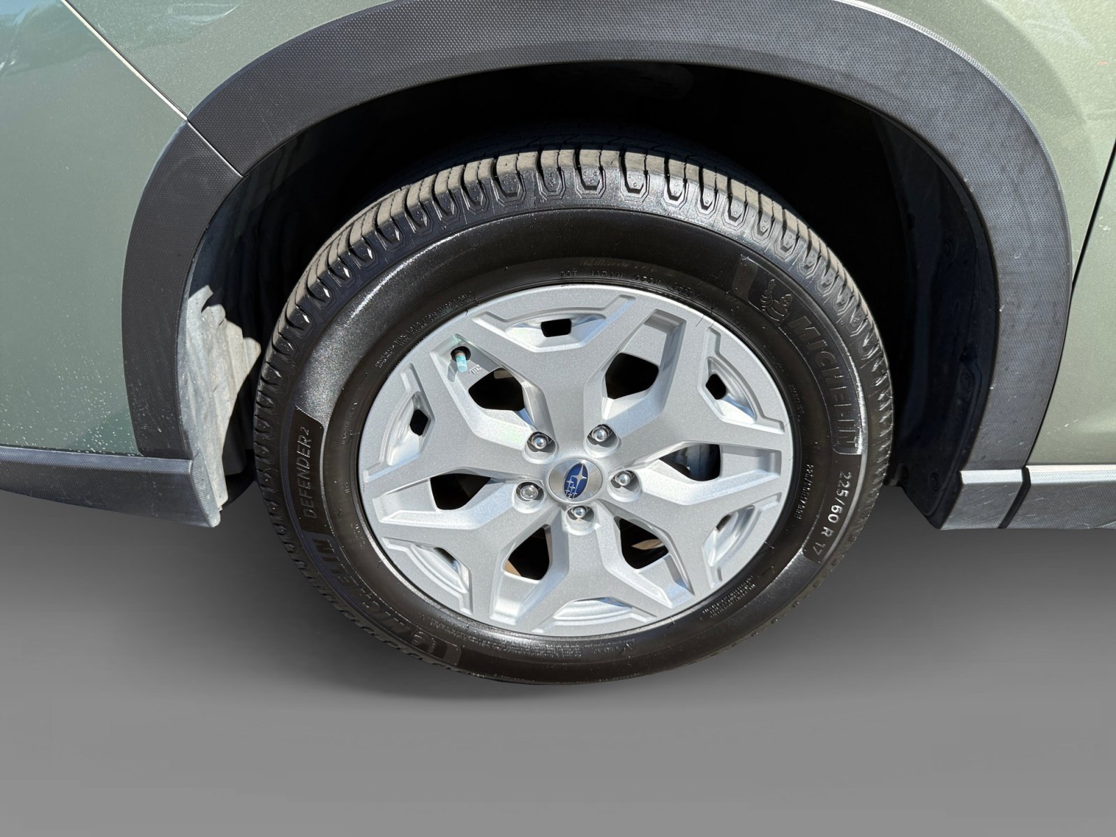 Used 2021 Jasper Green Metallic Subaru Base image 9