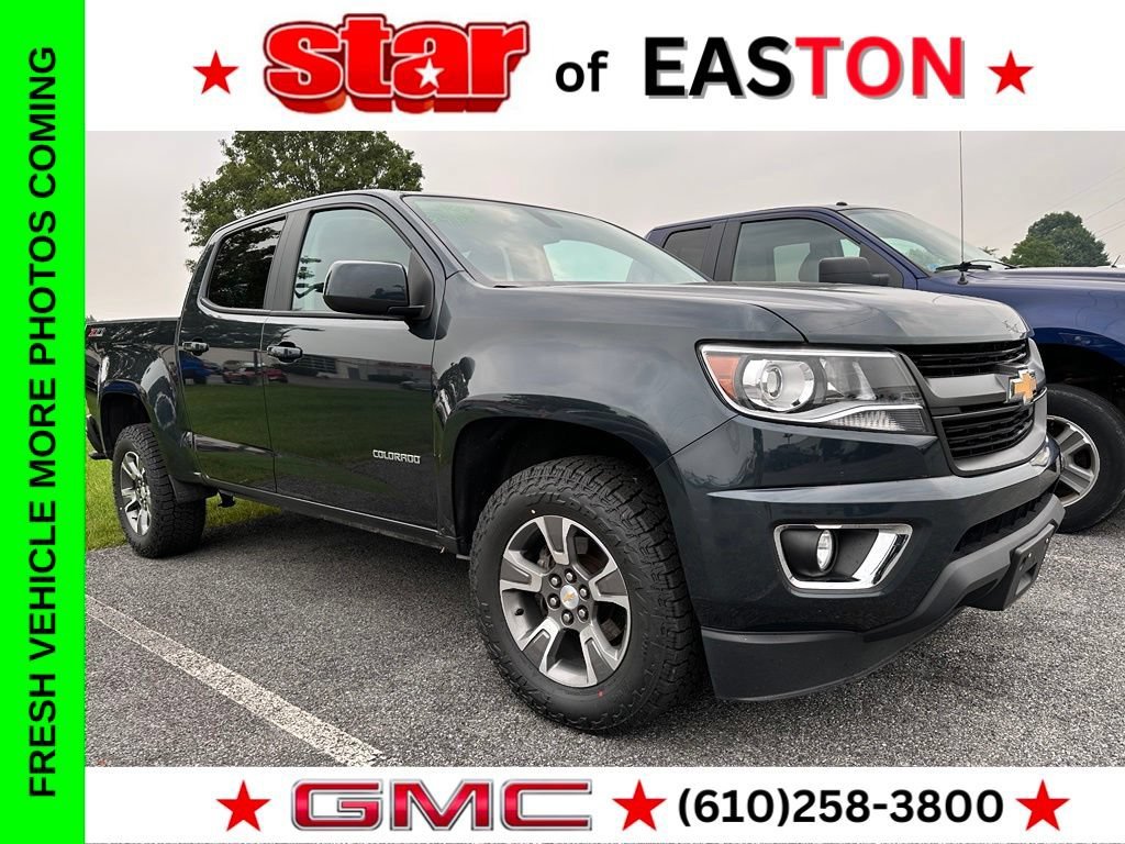 Used 2018 GRAPHITE METALLIC Chevrolet 4WD Z71 image 1