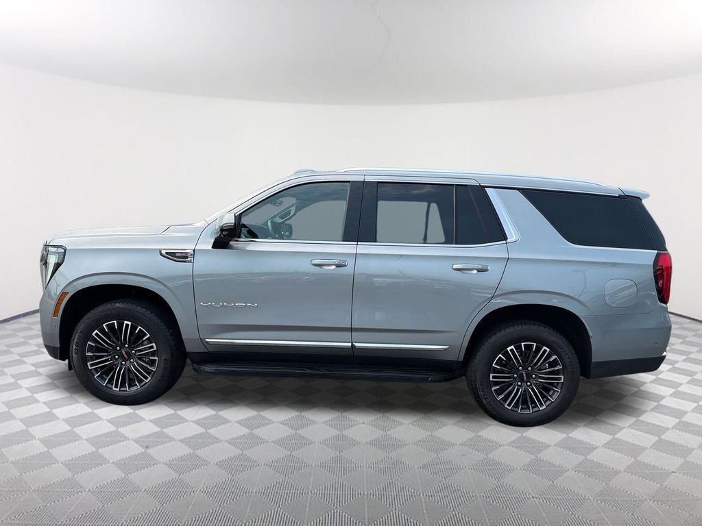 Used 2025 Silver GMC Elevation image 8