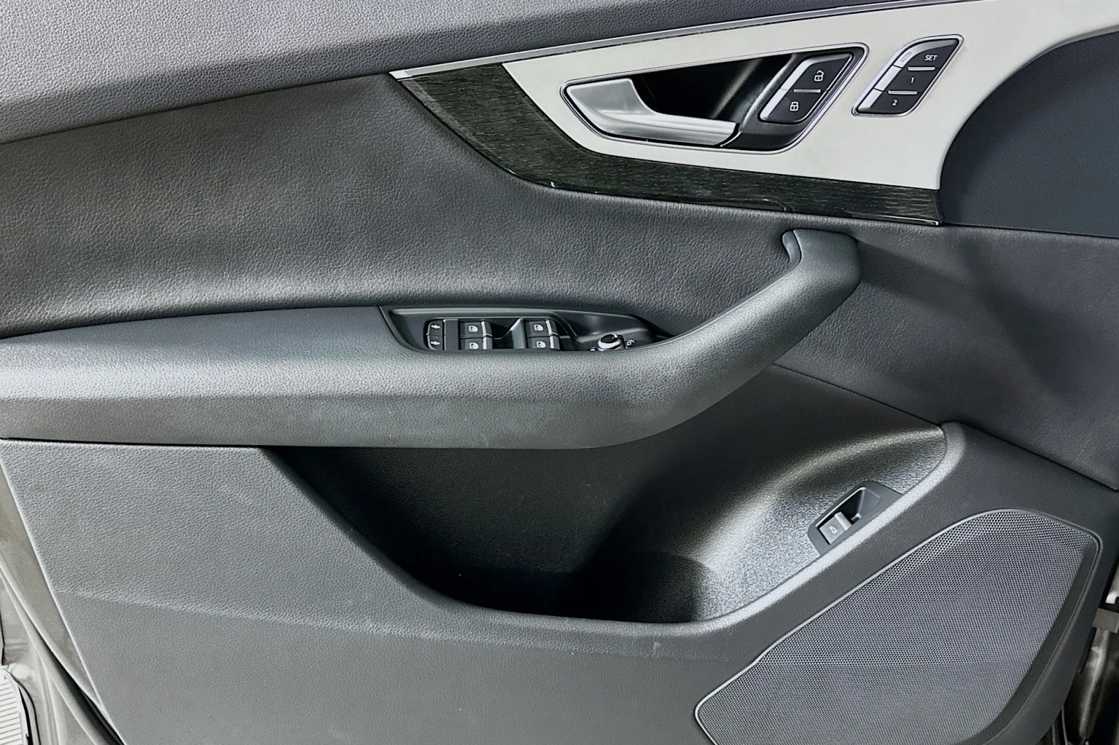 Used 2019 Samurai Gray Metallic Audi Premium image 22