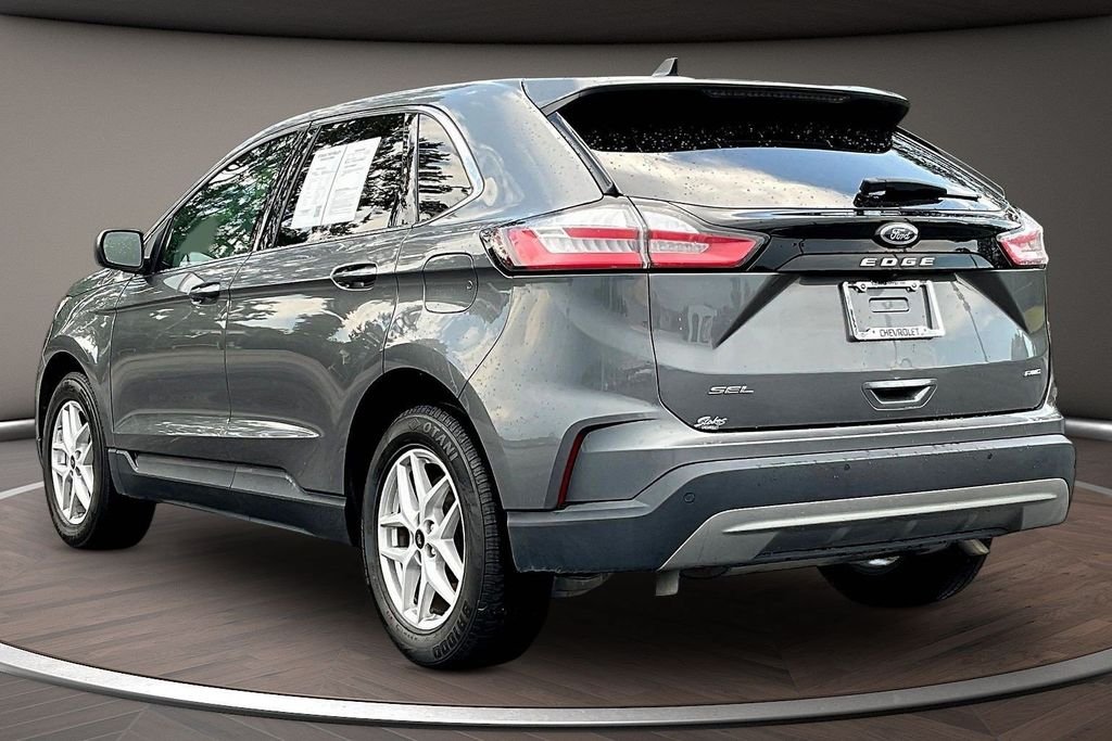 Used 2024 Gray Ford SEL image 5