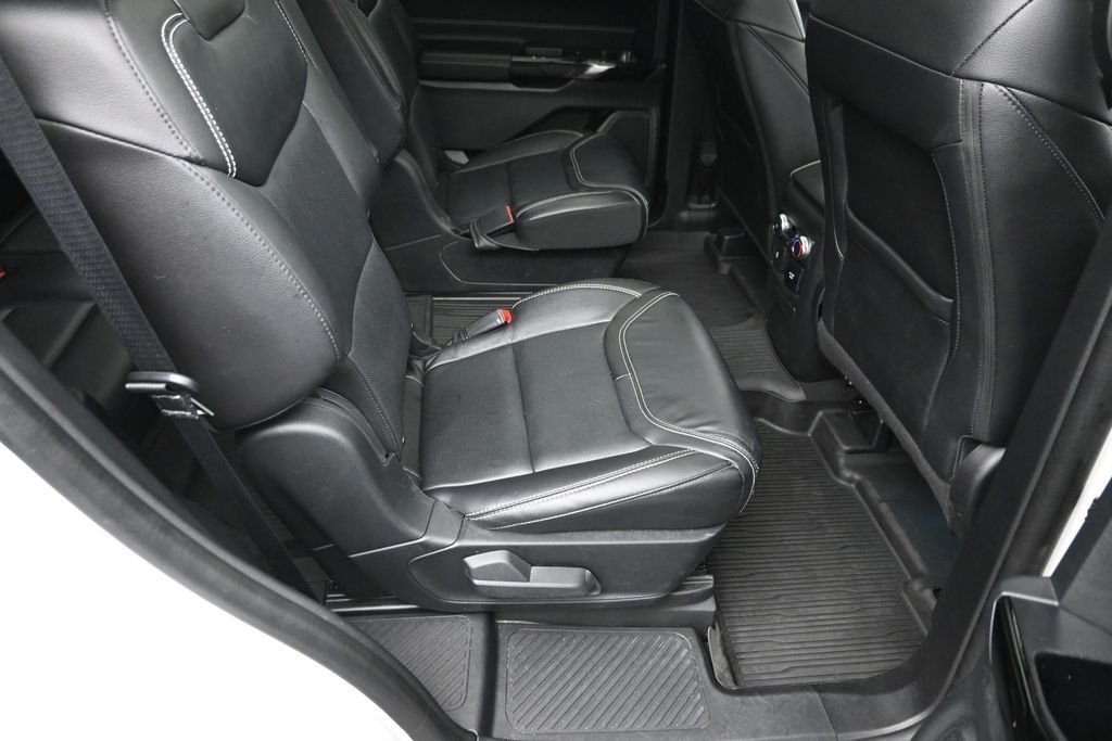 Used 2022 White Ford ST image 9