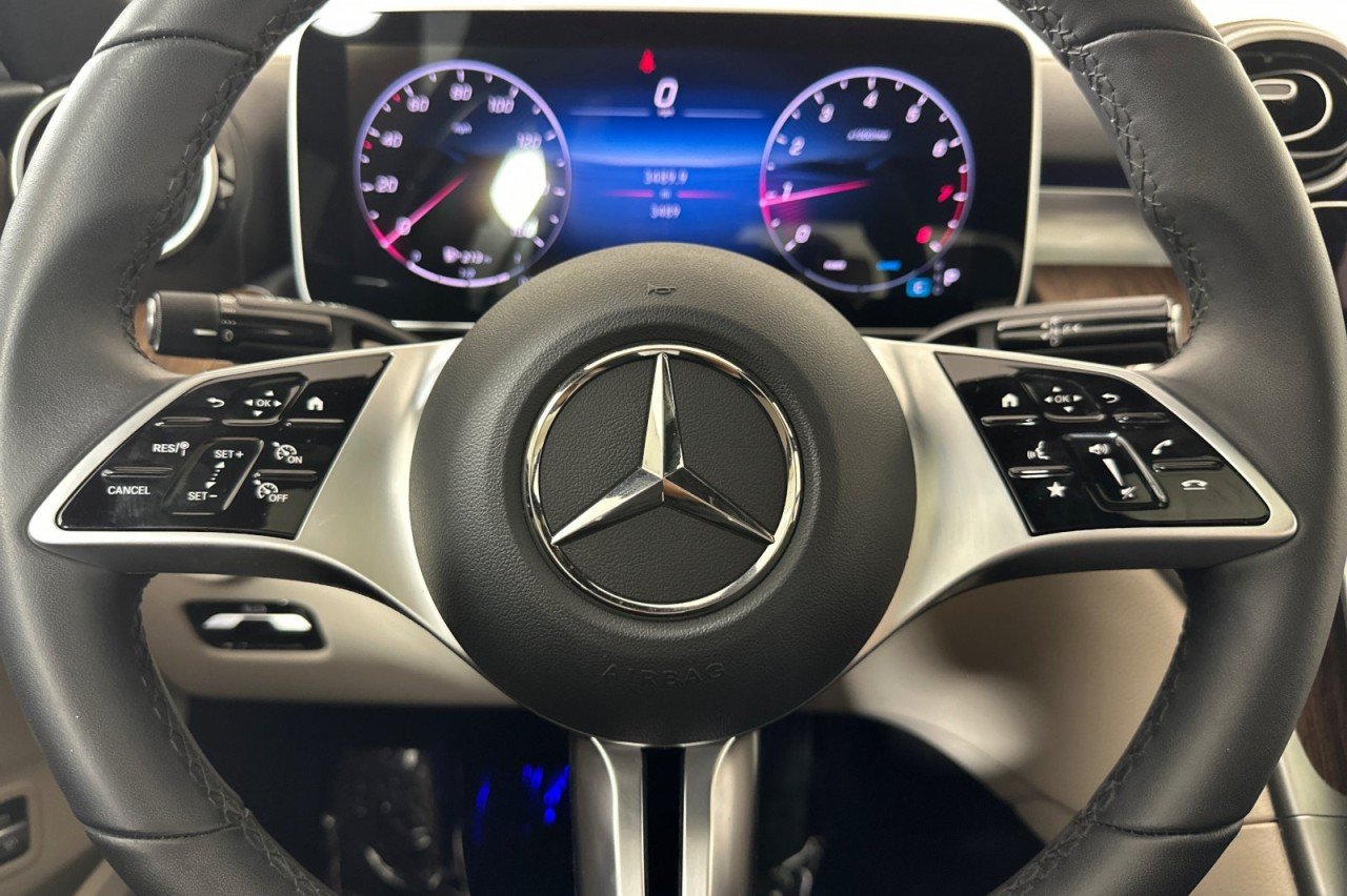 Used 2026 Polar White Mercedes-Benz C 300 image 21