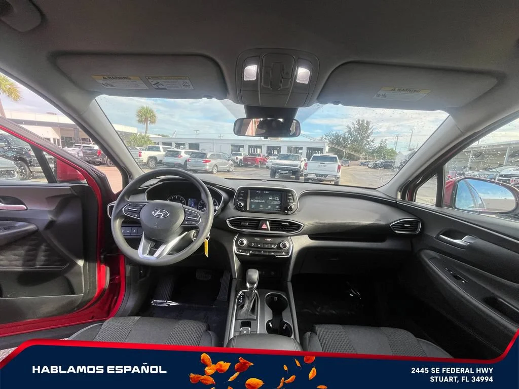 Used 2020 Red Hyundai SE image 34
